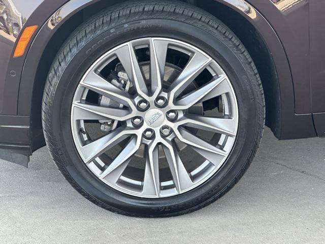 used 2020 Cadillac XT6 car, priced at $29,000