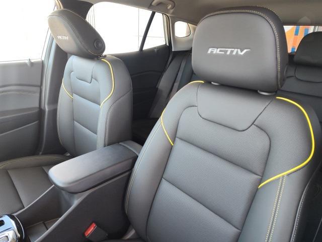 new 2025 Chevrolet Trax car, priced at $26,278
