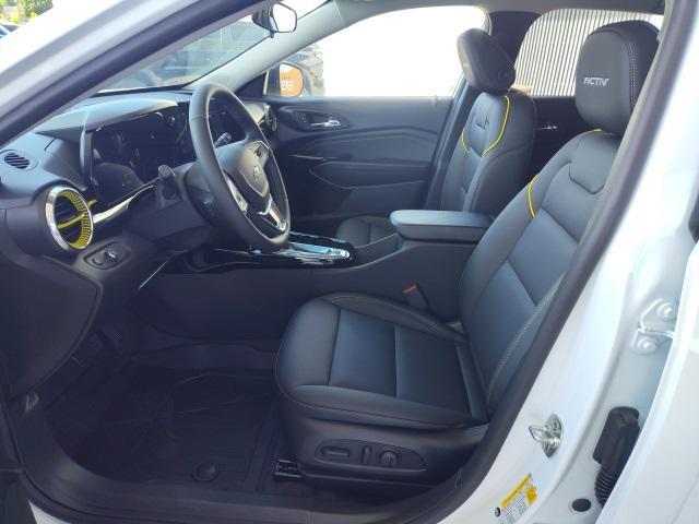 new 2025 Chevrolet Trax car, priced at $26,278