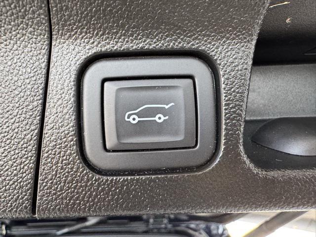 used 2021 GMC Acadia car, priced at $26,500
