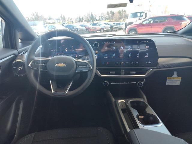 new 2025 Chevrolet Equinox EV car, priced at $35,290