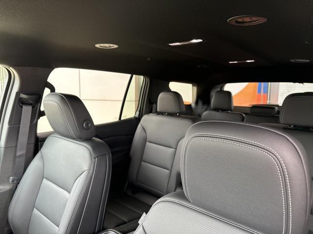 new 2025 Chevrolet Traverse car, priced at $43,441