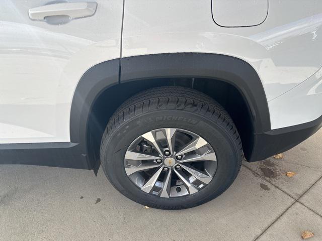 new 2026 Chevrolet Equinox car, priced at $32,780