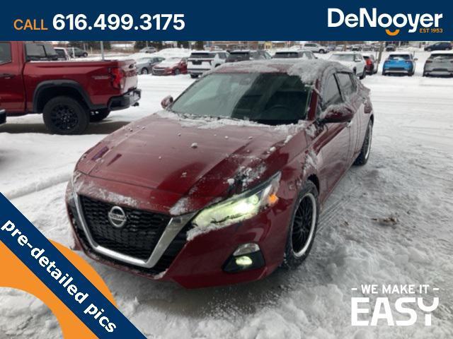 used 2019 Nissan Altima car, priced at $17,999