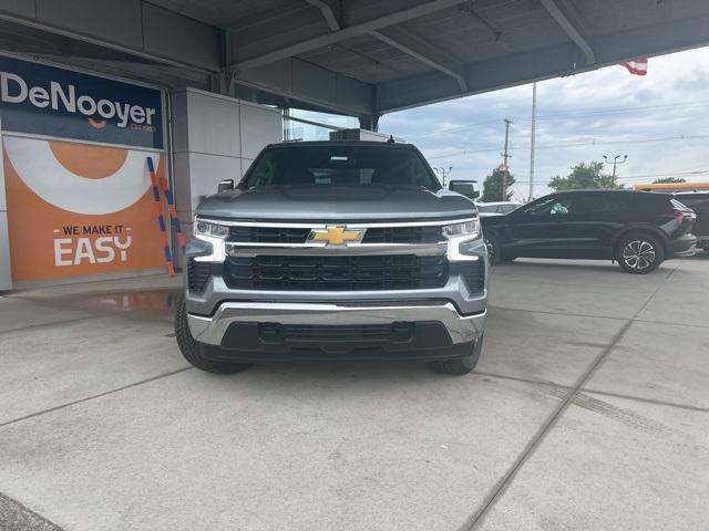 new 2024 Chevrolet Silverado 1500 car, priced at $52,608