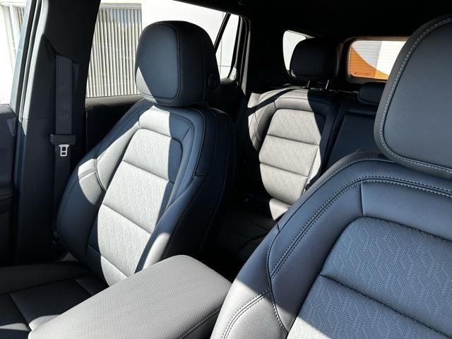 new 2026 Chevrolet Equinox car, priced at $35,535