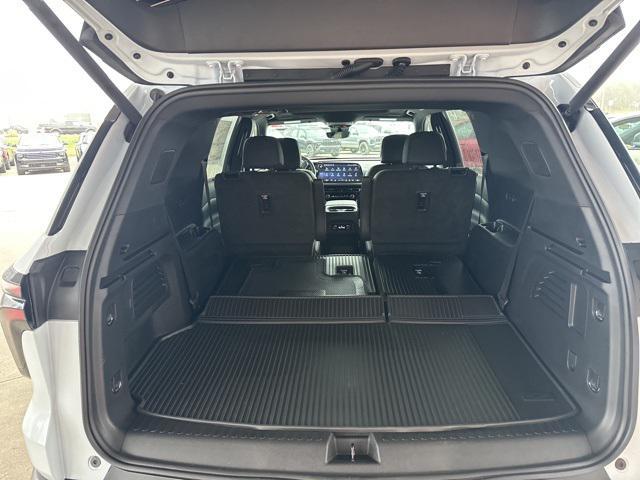 new 2026 Chevrolet Traverse car, priced at $48,618