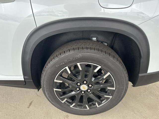 new 2026 Chevrolet Traverse car, priced at $48,618