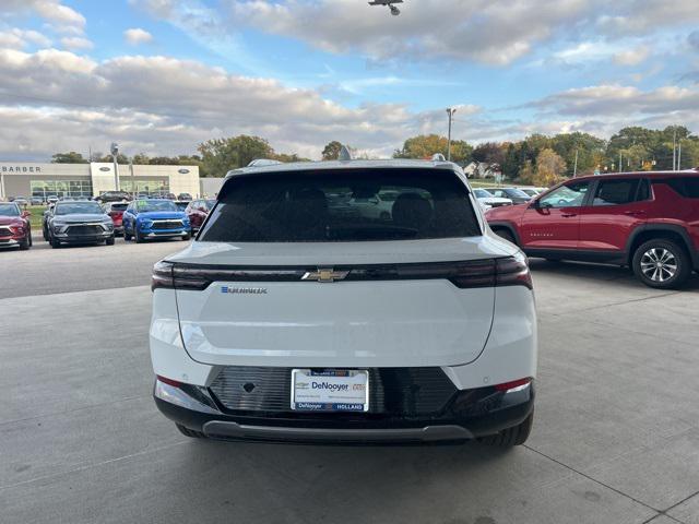 new 2025 Chevrolet Equinox car, priced at $43,295