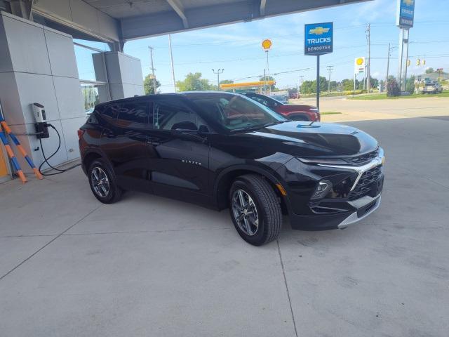 used 2025 Chevrolet Blazer car, priced at $30,999