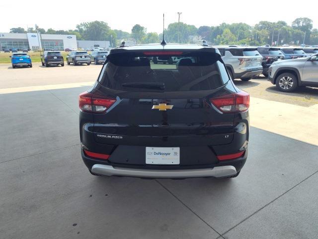 new 2025 Chevrolet TrailBlazer car, priced at $27,459