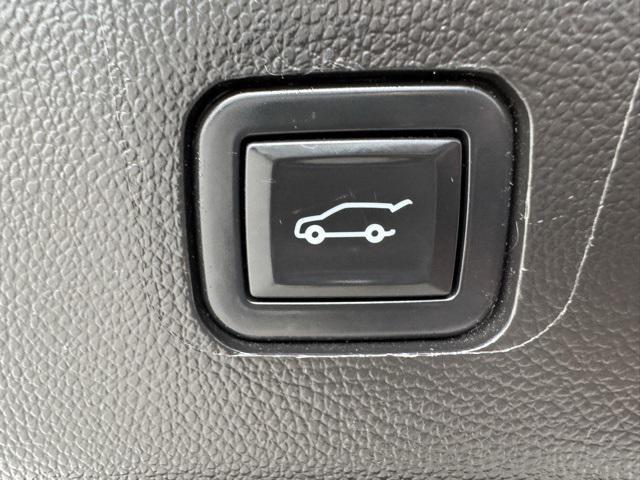 used 2020 Chevrolet Traverse car, priced at $21,500
