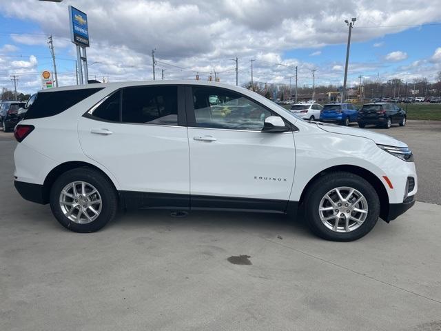 new 2024 Chevrolet Equinox car, priced at $31,360