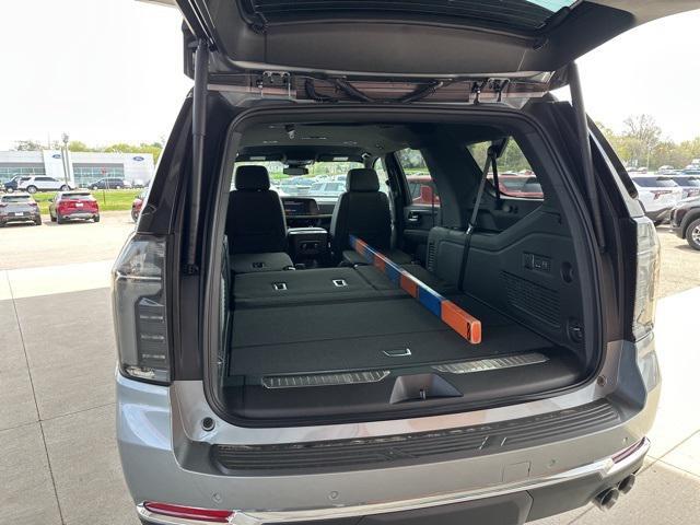 new 2025 Chevrolet Suburban car, priced at $77,797