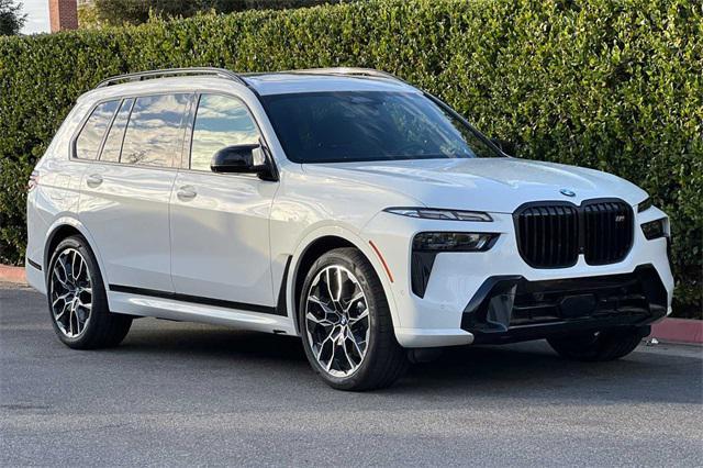 new 2025 BMW X7 car, priced at $113,245