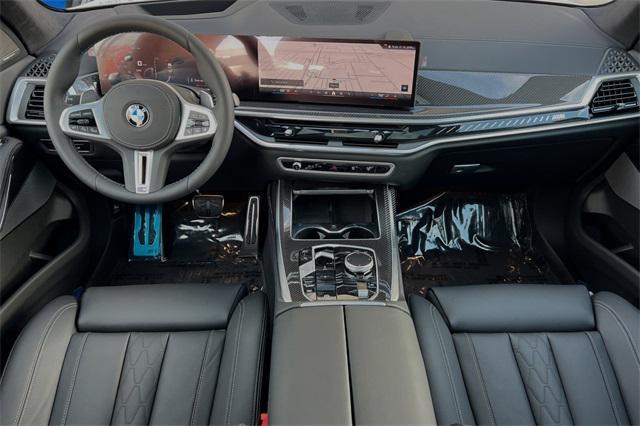 new 2025 BMW X7 car, priced at $113,245