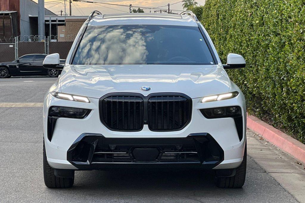 new 2026 BMW X7 car, priced at $98,270