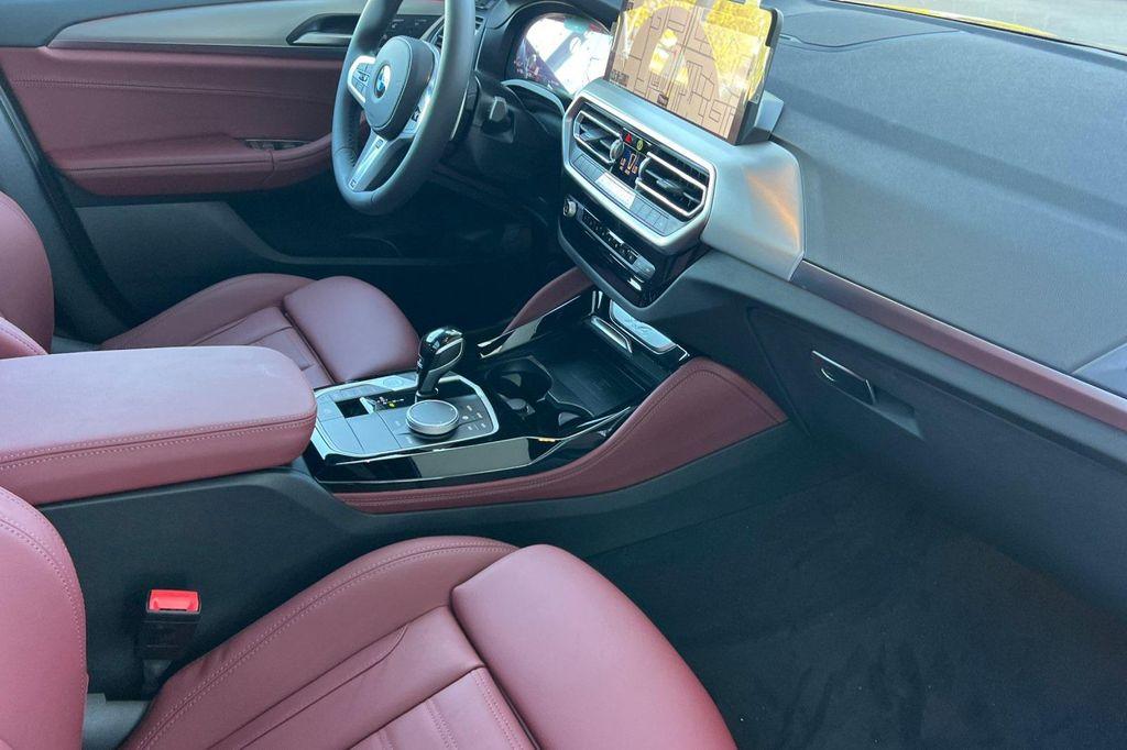 new 2025 BMW X4 car, priced at $64,370