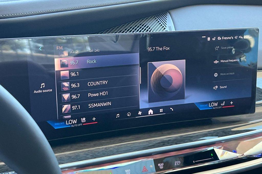 new 2025 BMW 760 car, priced at $129,570