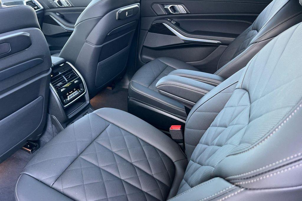 used 2025 BMW X7 car, priced at $92,522