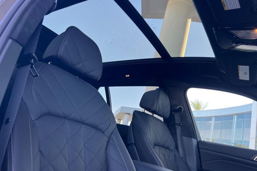 used 2025 BMW X7 car, priced at $92,522