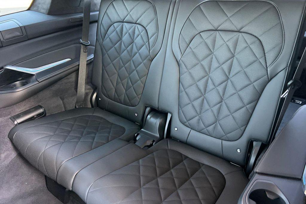 used 2025 BMW X7 car, priced at $92,522