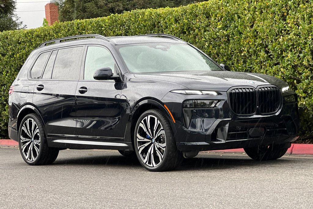 used 2025 BMW X7 car, priced at $90,862