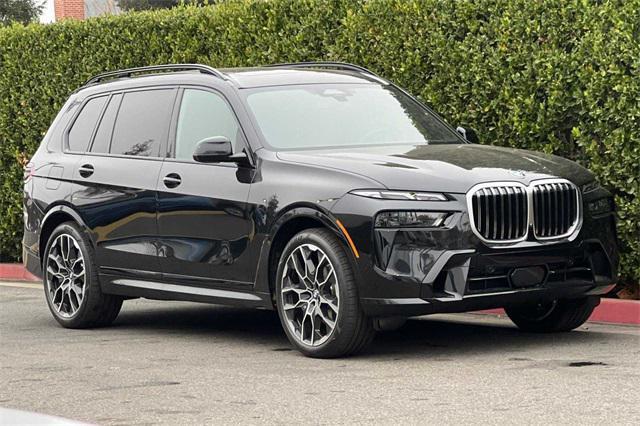 new 2025 BMW X7 car, priced at $90,435