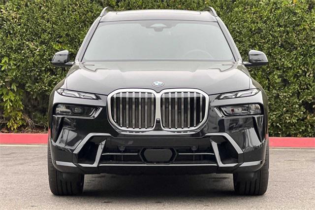 new 2025 BMW X7 car, priced at $90,435