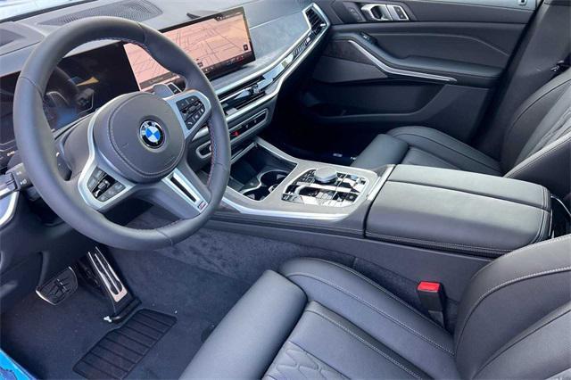 new 2025 BMW X7 car, priced at $115,185