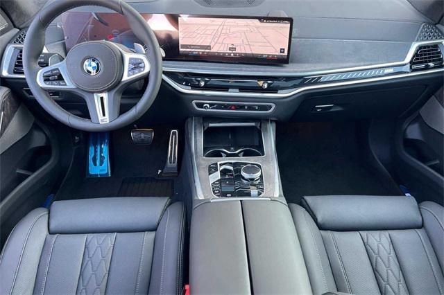 new 2025 BMW X7 car, priced at $115,185