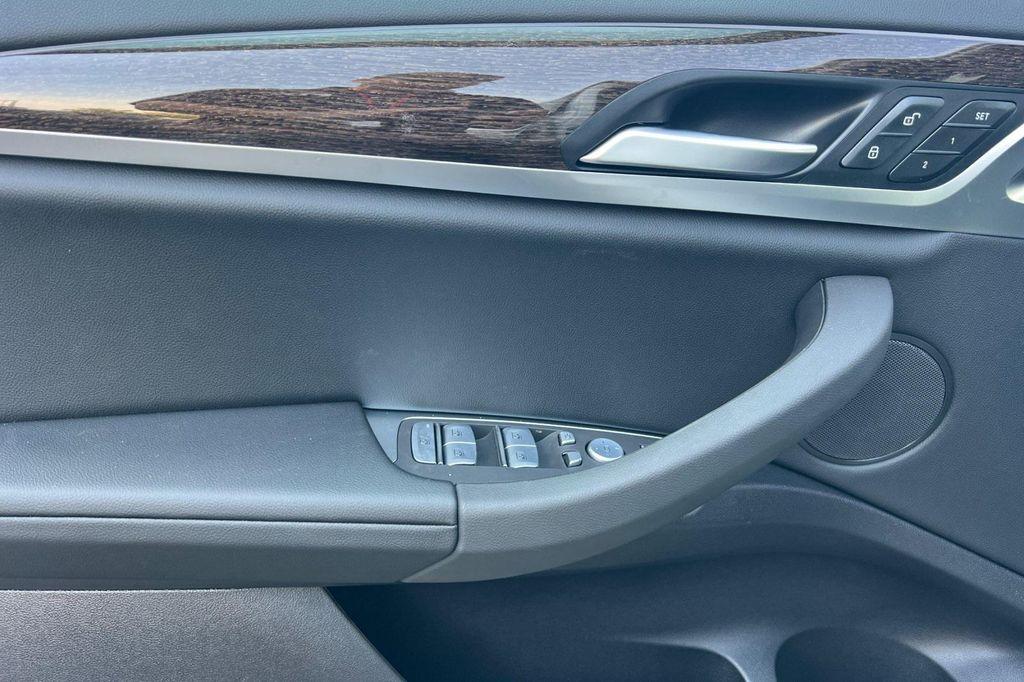 new 2025 BMW X4 car, priced at $60,370