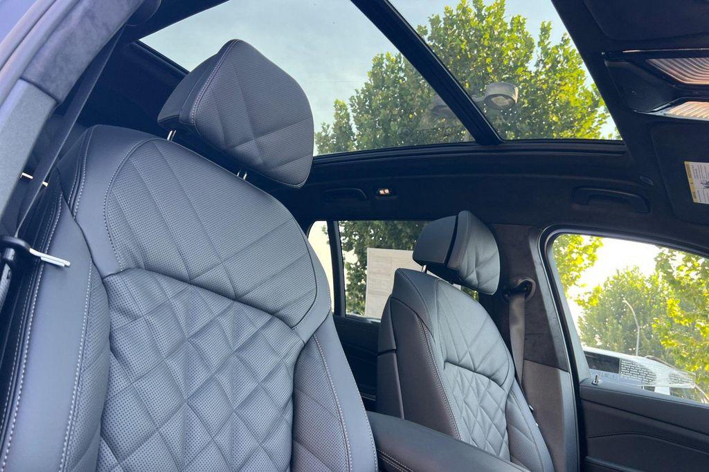 new 2026 BMW X7 car, priced at $101,780