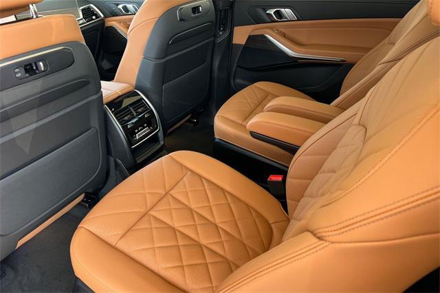 new 2025 BMW X7 car, priced at $96,595