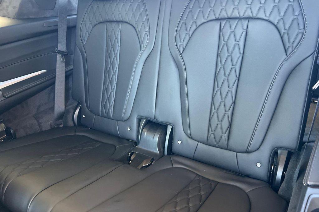 new 2026 BMW X7 car, priced at $115,020
