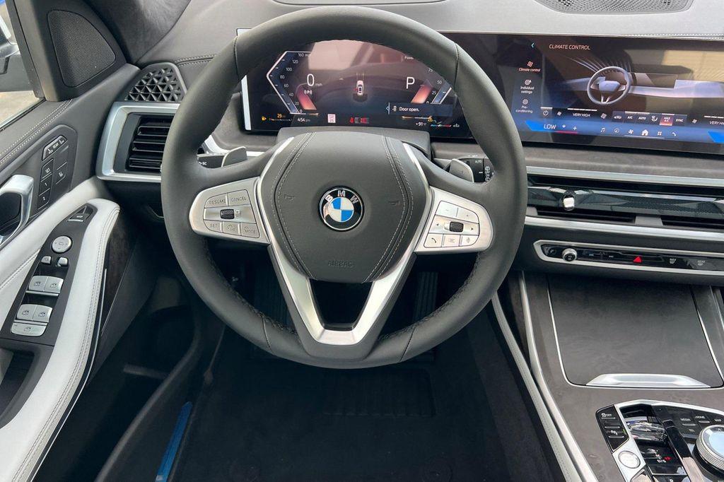 new 2026 BMW X7 car, priced at $91,880