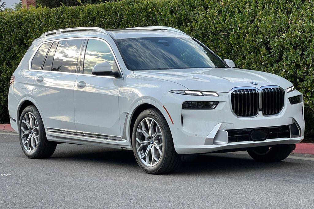 new 2026 BMW X7 car, priced at $91,880
