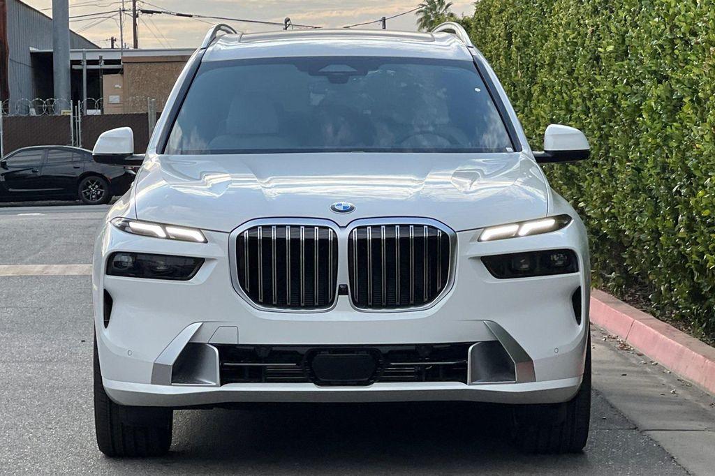 new 2026 BMW X7 car, priced at $91,880