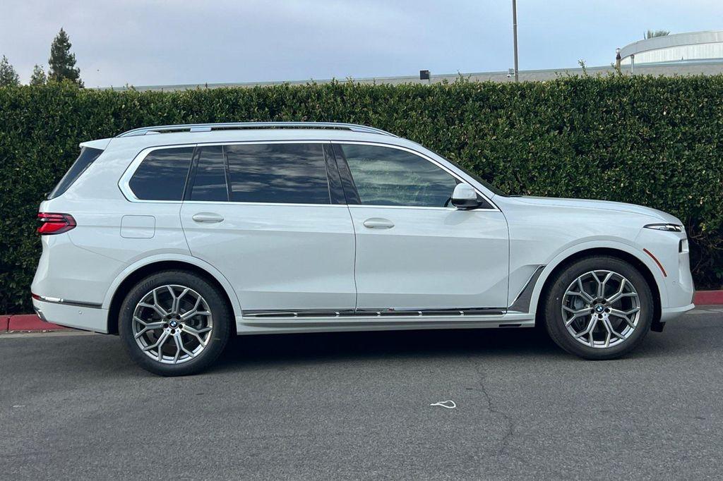 new 2026 BMW X7 car, priced at $91,880