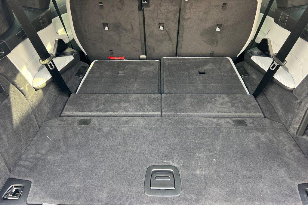 new 2026 BMW X7 car, priced at $91,880