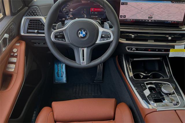 new 2025 BMW X7 car, priced at $119,030