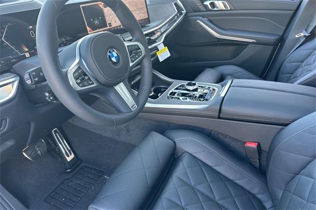 new 2025 BMW X7 car, priced at $94,885