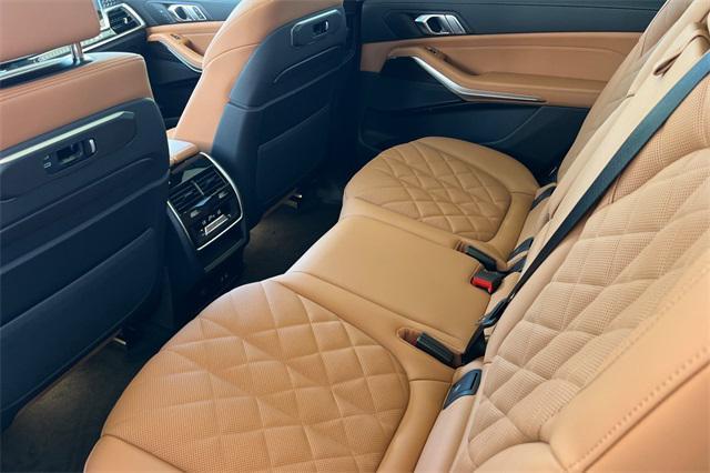new 2026 BMW X7 car, priced at $91,930