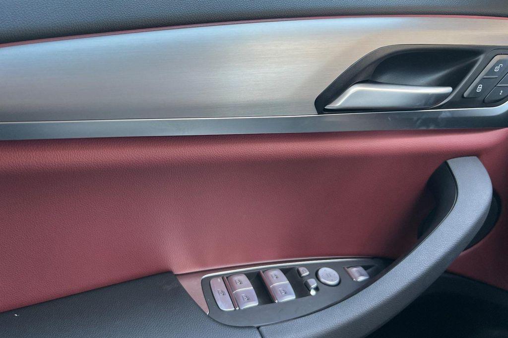 new 2025 BMW X4 car, priced at $59,770