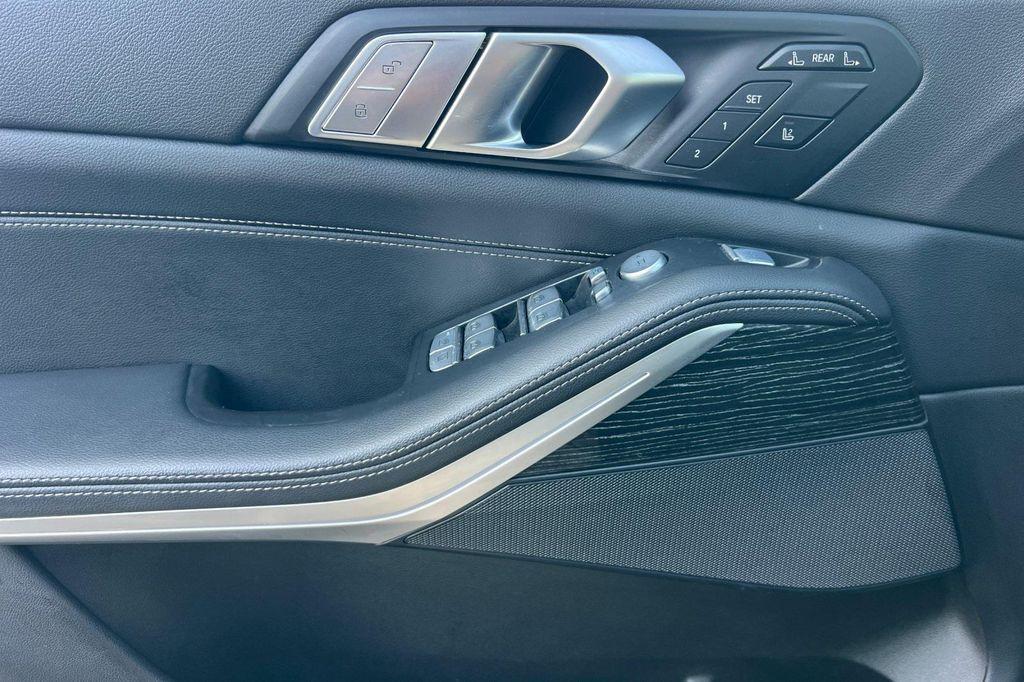 used 2022 BMW X7 car, priced at $45,999