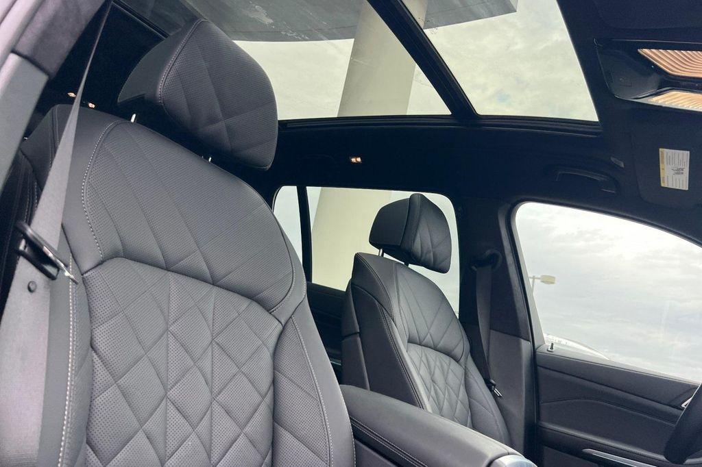 used 2025 BMW X7 car, priced at $92,035