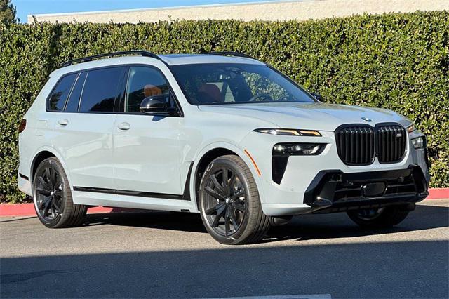 new 2025 BMW X7 car, priced at $118,120