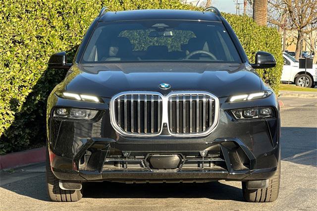 new 2025 BMW X7 car, priced at $93,120