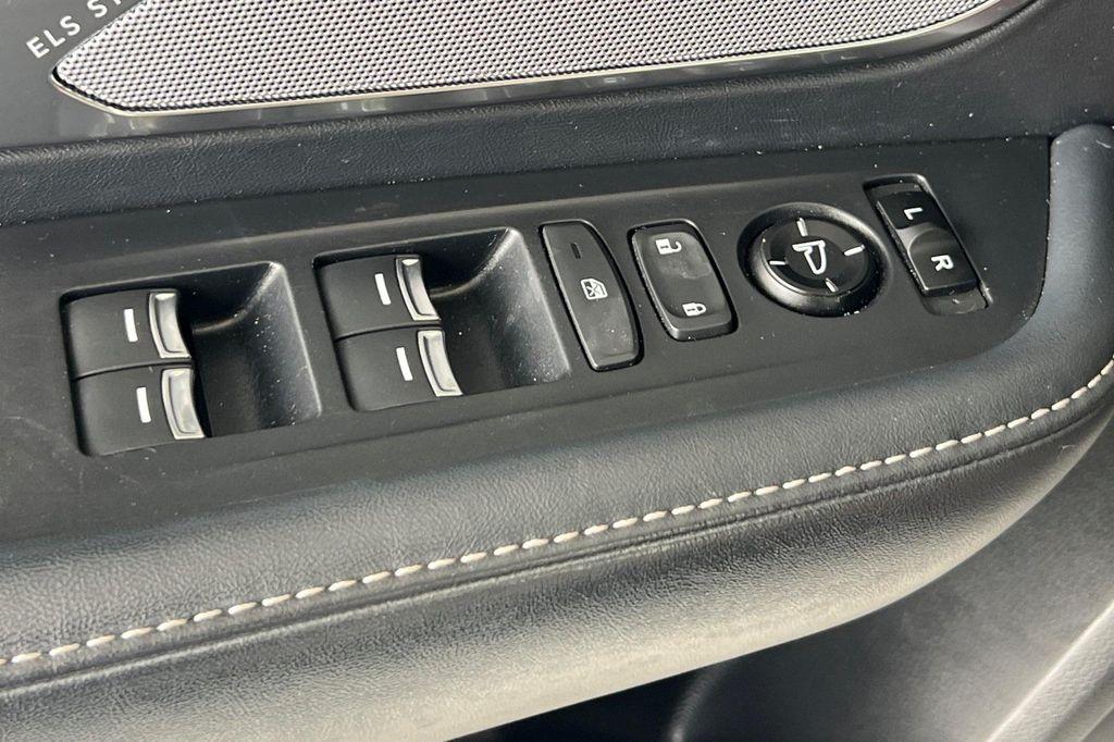 used 2019 Acura RDX car, priced at $23,999