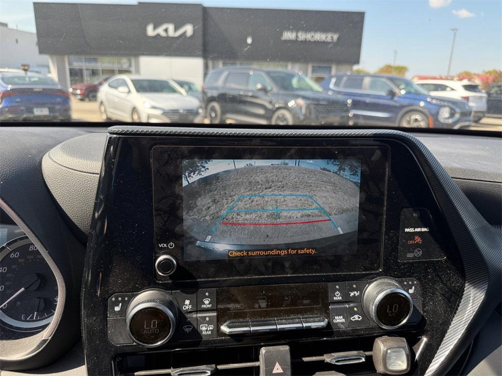 used 2024 Toyota Highlander car, priced at $41,188